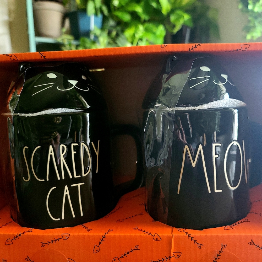 Rae Dunn Halloween SCAREDY CAT and MEOW mug/lids